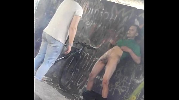 Girls kicked a pervert in the balls in Ukraine