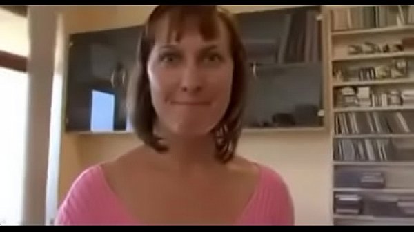 Horny Mom with Great Body Next Door Decides to …