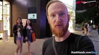 she squirts and STOPS the massage! (hilarious a…